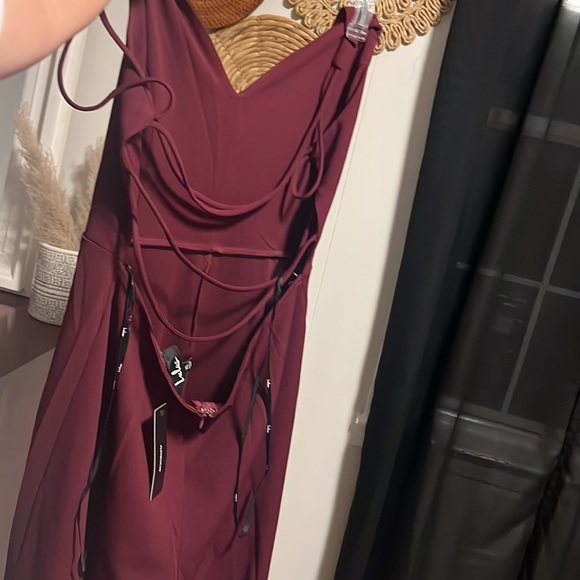 Burgundy Jumpsuit brand new just not the look I’m going for. It’s a size L. - Picture 4 of 5